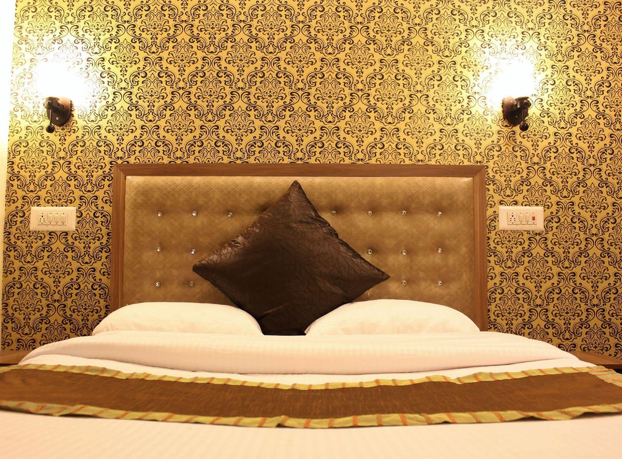 Hotel Walisons Resorts Srīnagar Eksteriør billede