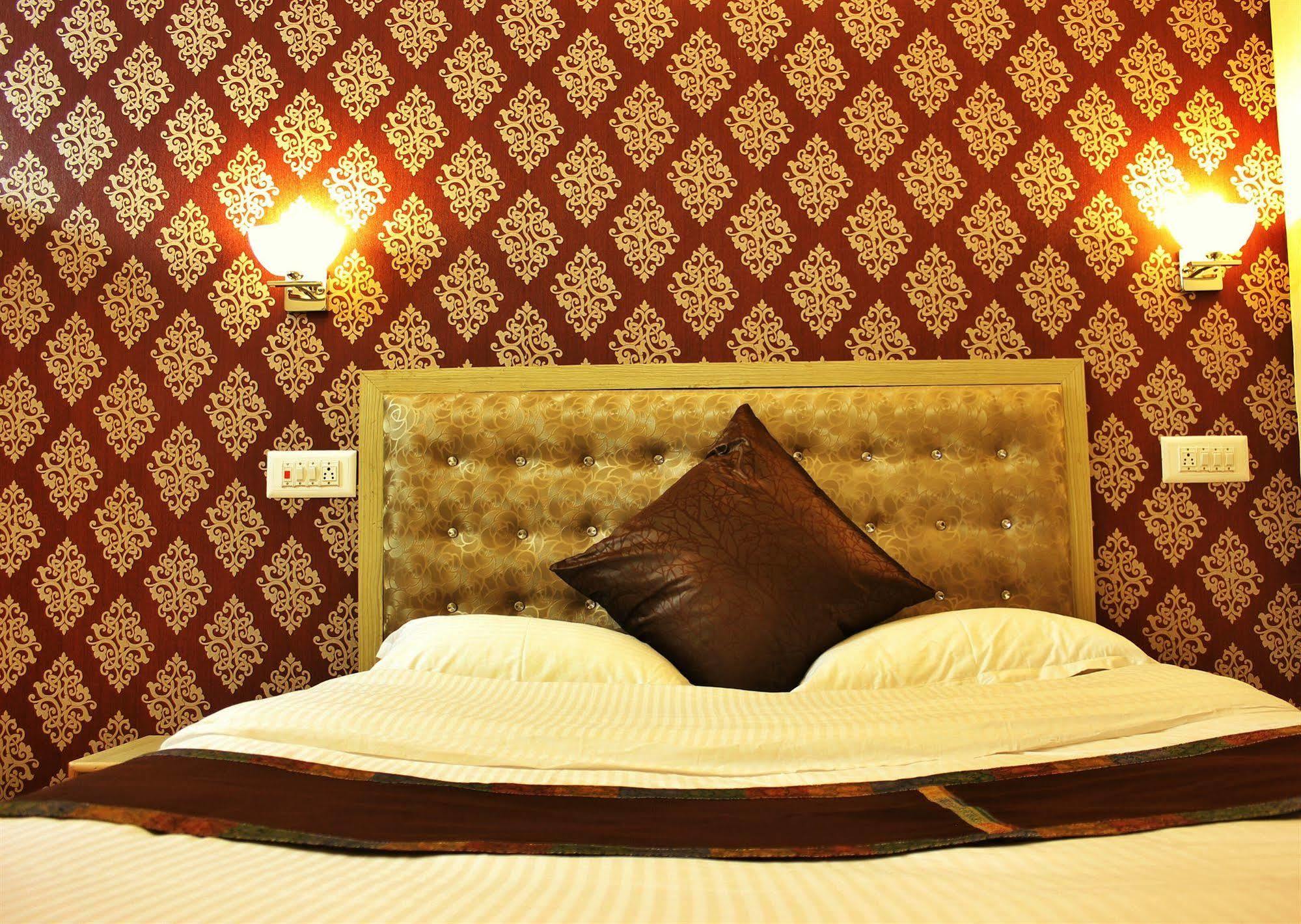 Hotel Walisons Resorts Srīnagar Eksteriør billede